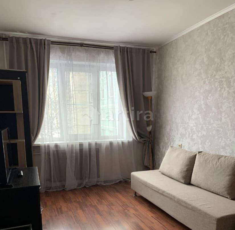 Комната, 13 м2, 4/14 эт. Санкт-Петербург - изображение 1