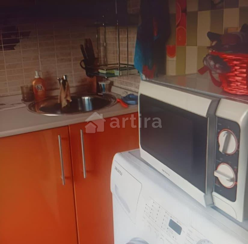 Комната, 47 м2, 3/6 эт. Красноярск - изображение 1