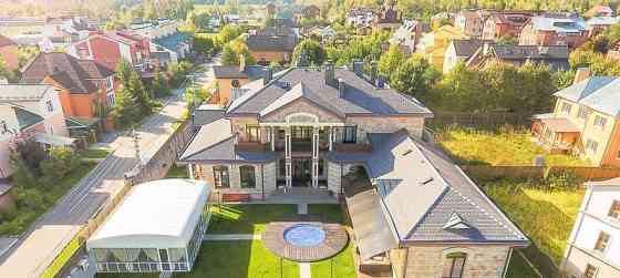 Коттедж, 800 м2 Троицк