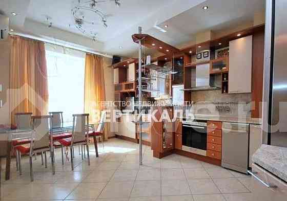 4-комн. квартира, 156 м2, 3/7 эт. Москва