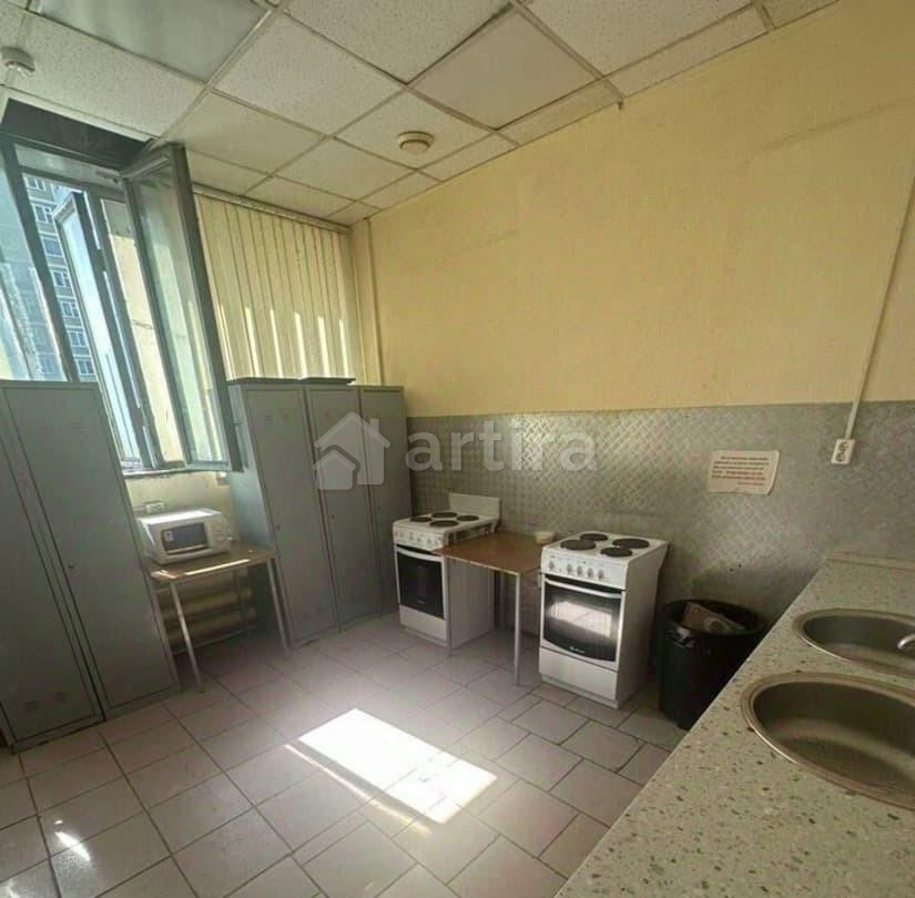 Комната, 8 м2, 4/4 эт. Москва - изображение 2