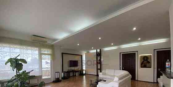 Дом, 230 м2, 10 соток, 2 эт. Ялта