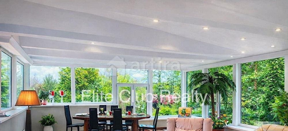 Коттедж, 570 м2, 17 соток, 4 эт. Санкт-Петербург - изображение 1