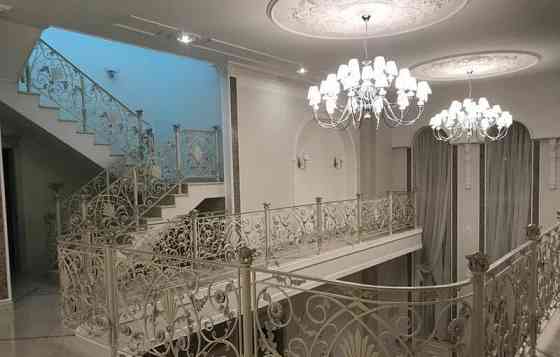 Дом, 1350 м2 Мытищи