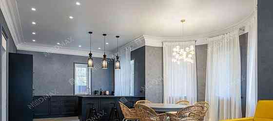 Коттедж, 400 м2, 15 соток, 3 эт. Санкт-Петербург