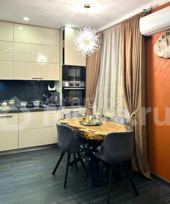 3-комн. апарт-ы, 65 м2, 22/47 эт. Москва - изображение 1