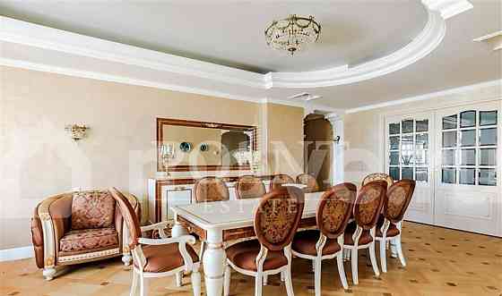 6-комн. квартира, 236.8 м2, 6/22 эт. Москва