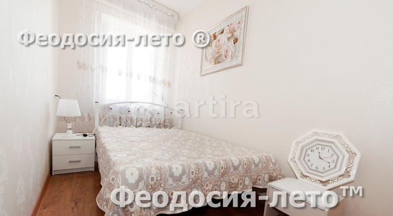 2-комн. квартира, 40 м2, 3/3 эт. Феодосия - изображение 2
