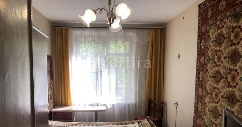 Комната, 14 м2, 1/5 эт. Москва - изображение 1