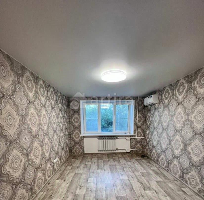 Комната, 100 м2, 3/5 эт. Волгоград - изображение 1