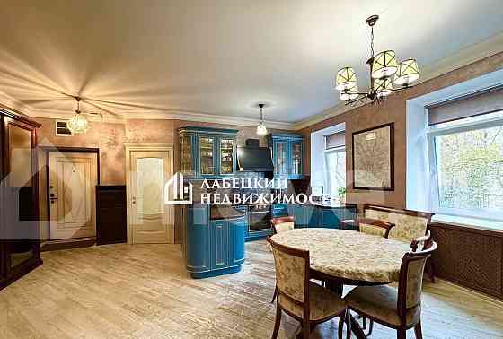 3-комн. квартира, 71.2 м2, 2/5 эт. Москва