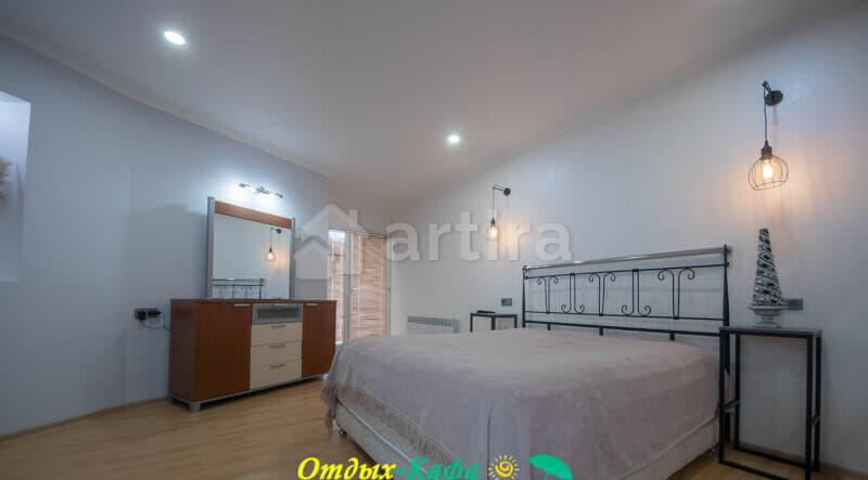 Дом, 100 м2 Феодосия - изображение 1