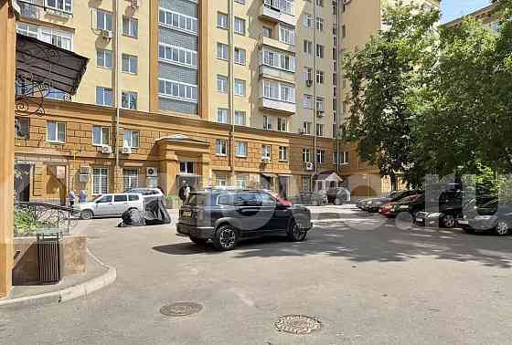 4-комн. квартира, 156.5 м2, 3/10 эт. Москва