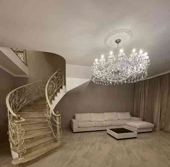 Таунхаус, 300 м2, 2 сотки, 4 эт. Истра