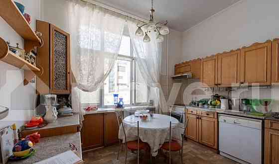 3-комн. квартира, 95.4 м2, 5/5 эт. Москва