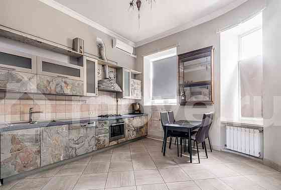 4-комн. квартира, 210 м2, 5/5 эт. Москва