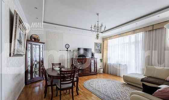 4-комн. квартира, 122 м2, 3/5 эт. Москва