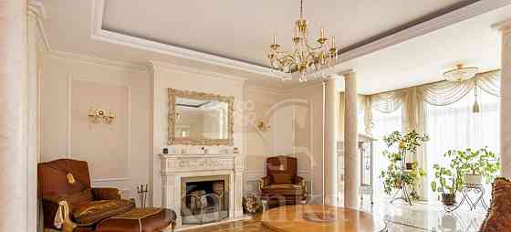 Дом, 650 м2, 15 соток, 2 эт. Москва