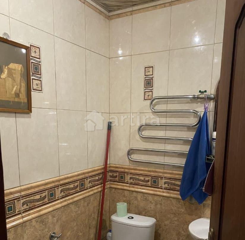 Комната, 47 м2, 4/6 эт. Москва - изображение 1