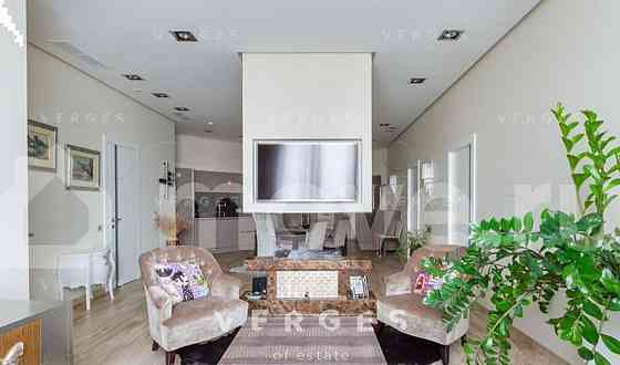 3-комн. квартира, 107 м2, 10/53 эт. Москва