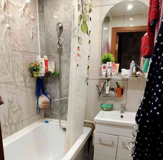 Комната, 11 м2, 1/12 эт. Москва