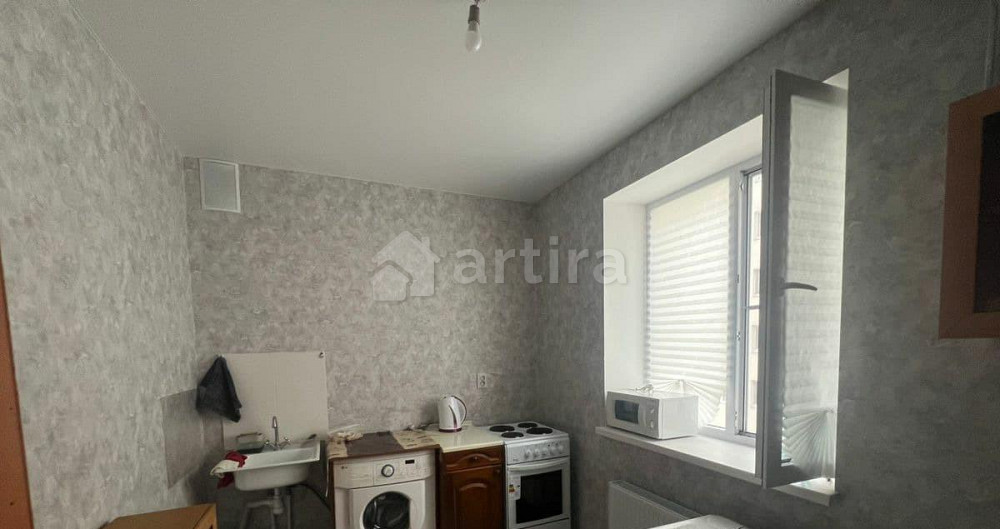 Комната, 42 м2, 3/7 эт. Волгоград - изображение 1