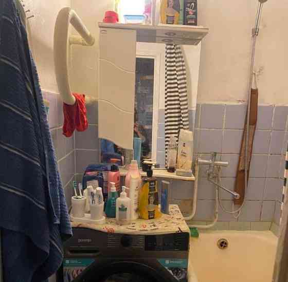 Комната, 10.6 м2, 1/9 эт. Москва