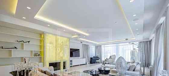 Дом, 560 м2, 2 сотки, 3 эт. Москва