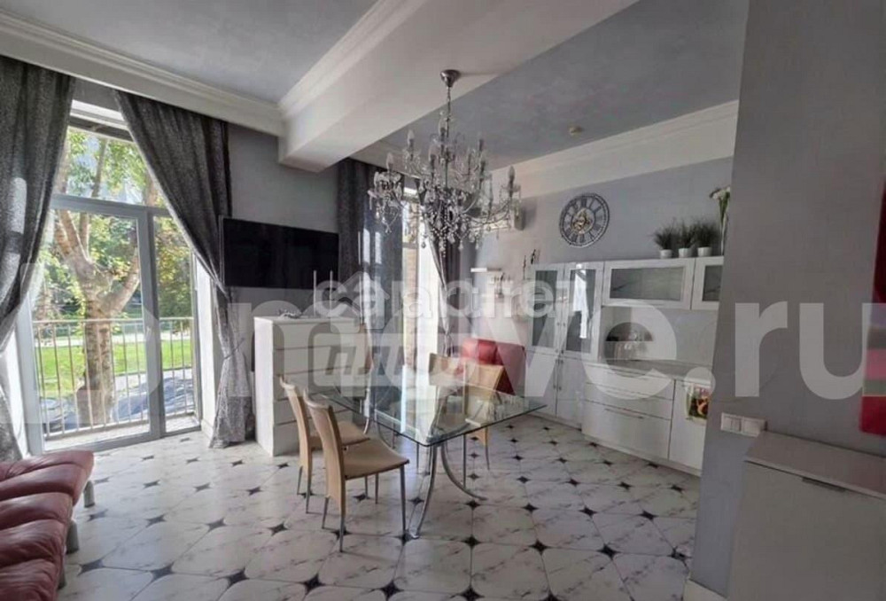 Студия, 40 м2, 2/6 эт. Москва - изображение 1