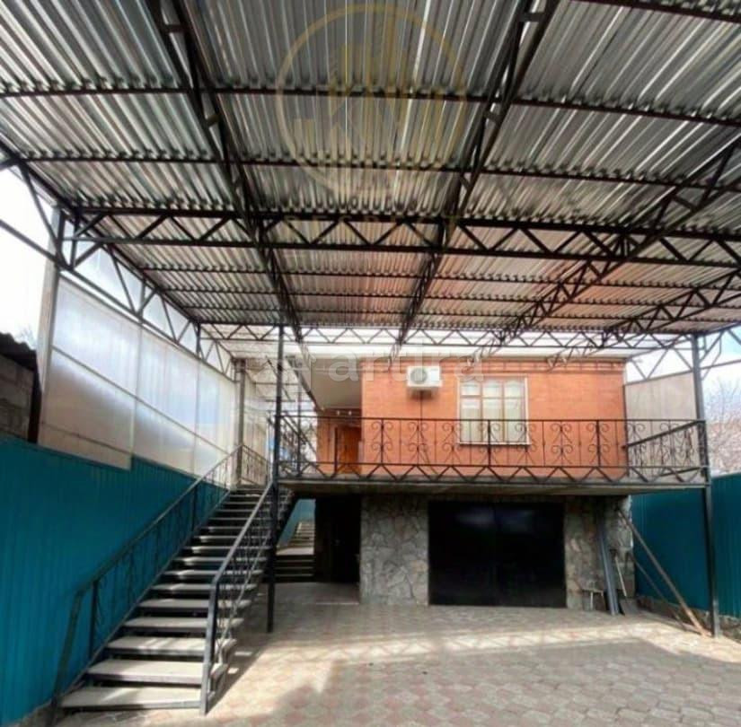 Дом, 120 м2, 10 соток, 2 эт. Пятигорск - изображение 1