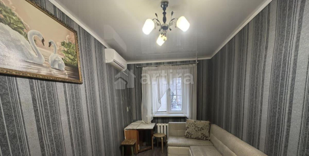 Комната, 10 м2, 1/5 эт. Ростов-на-Дону - изображение 1