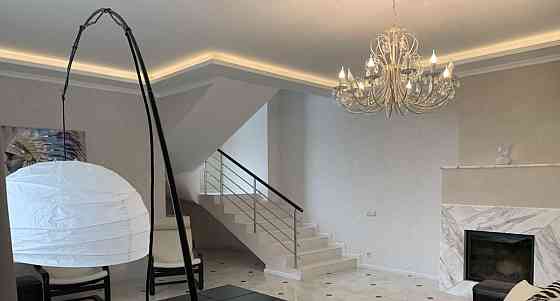 Коттедж, 450 м2, 8 соток, 3 эт. Красногорск