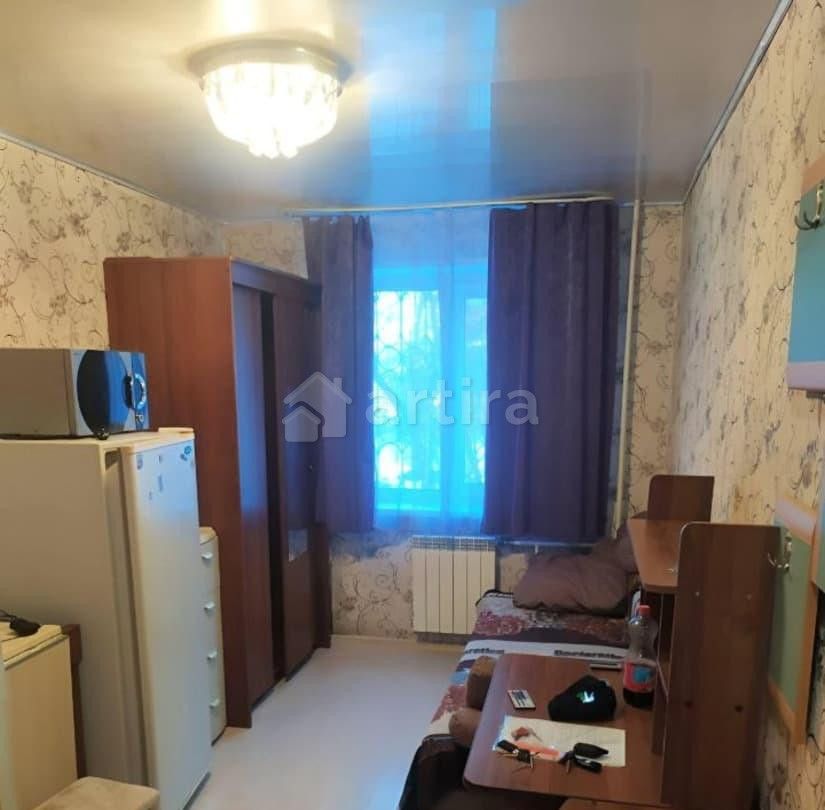 Комната, 53 м2, 1/5 эт. Красноярск - изображение 1