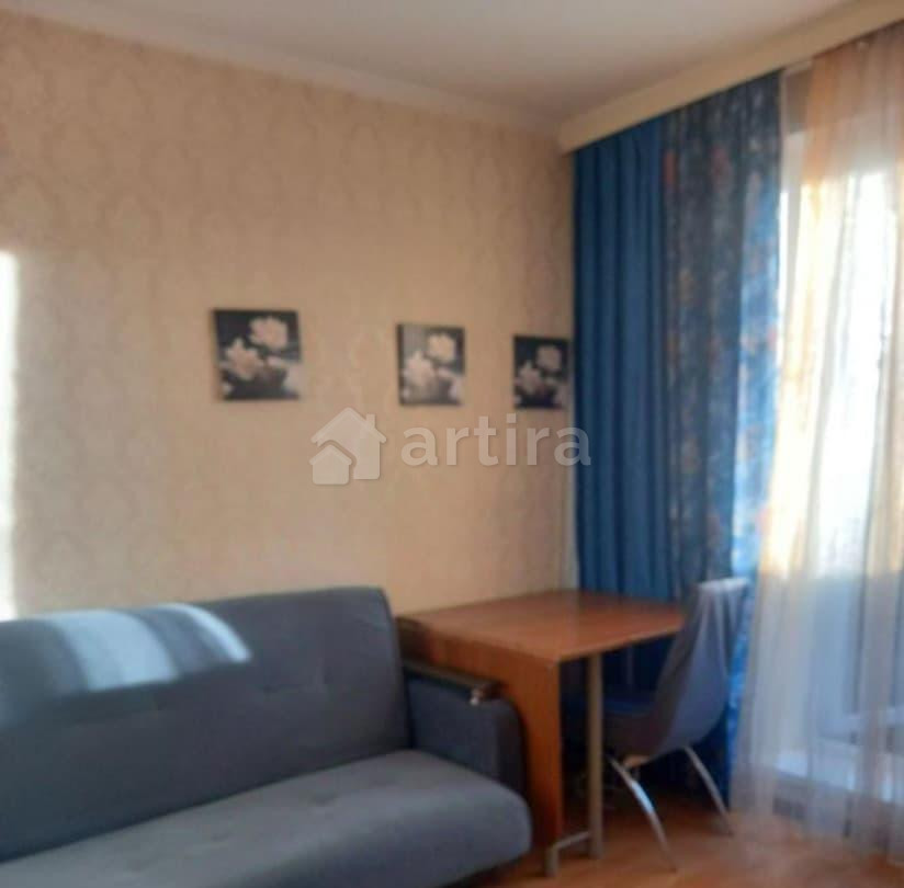 Комната, 45 м2, 4/9 эт. Москва - изображение 1