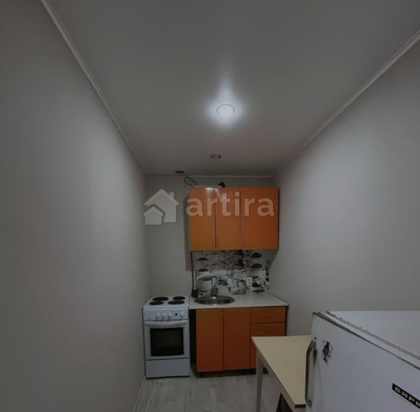 Комната, 27.9 м2, 4/9 эт. Октябрьский - изображение 1