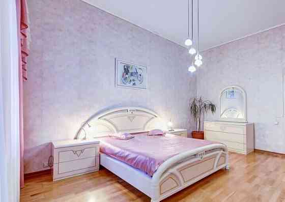 2-комн. квартира, 56 м2, 2/3 эт. Санкт-Петербург