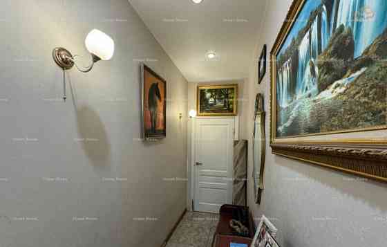 2-комн. квартира, 75 м2, 2/19 эт. Москва