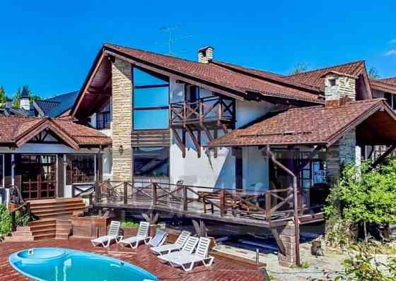 Коттедж, 600 м2 Лобня