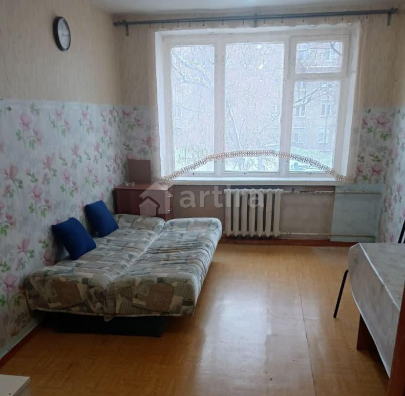 Комната, 105 м2, 2/5 эт. Москва - изображение 1