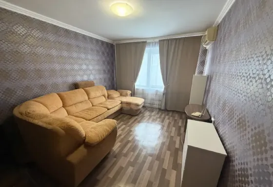 Сдам 1-комн. квартиру, 40 м², 8/17 эт. Воронеж