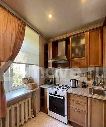 4-комн. квартира, 77 м2, 3/6 эт. Москва