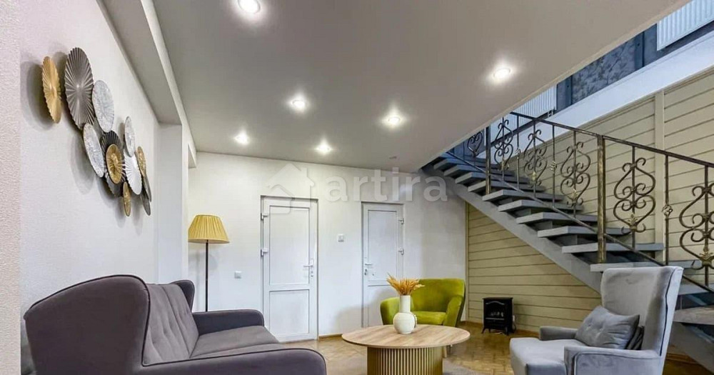 Дом, 300 м2, 15 соток, 3 эт. Кингисепп - изображение 3