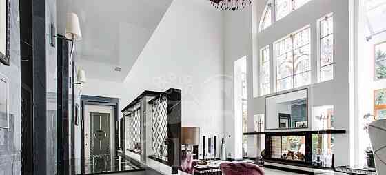 Дом, 930 м2, 32 сотки, 2 эт. Одинцово