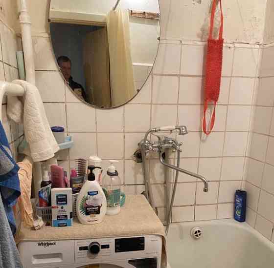 Комната, 10 м2, 1/5 эт. Москва