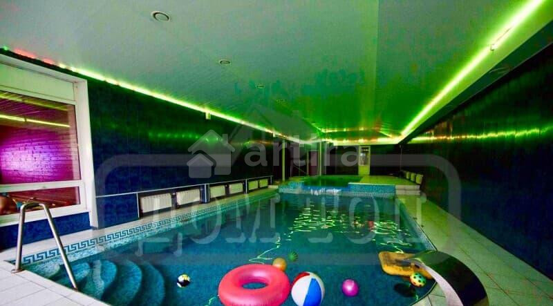 Коттедж, 1300 м2 Лобня - изображение 1