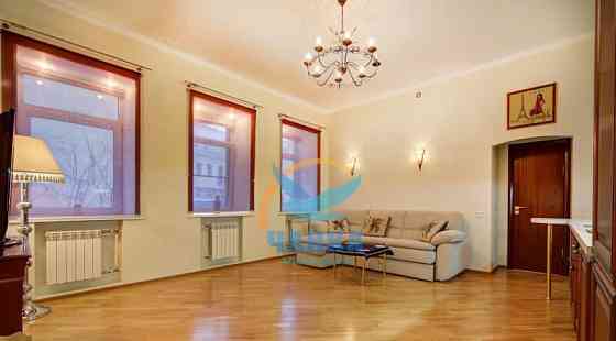 2-комн. квартира, 60 м2, 2/4 эт. Санкт-Петербург