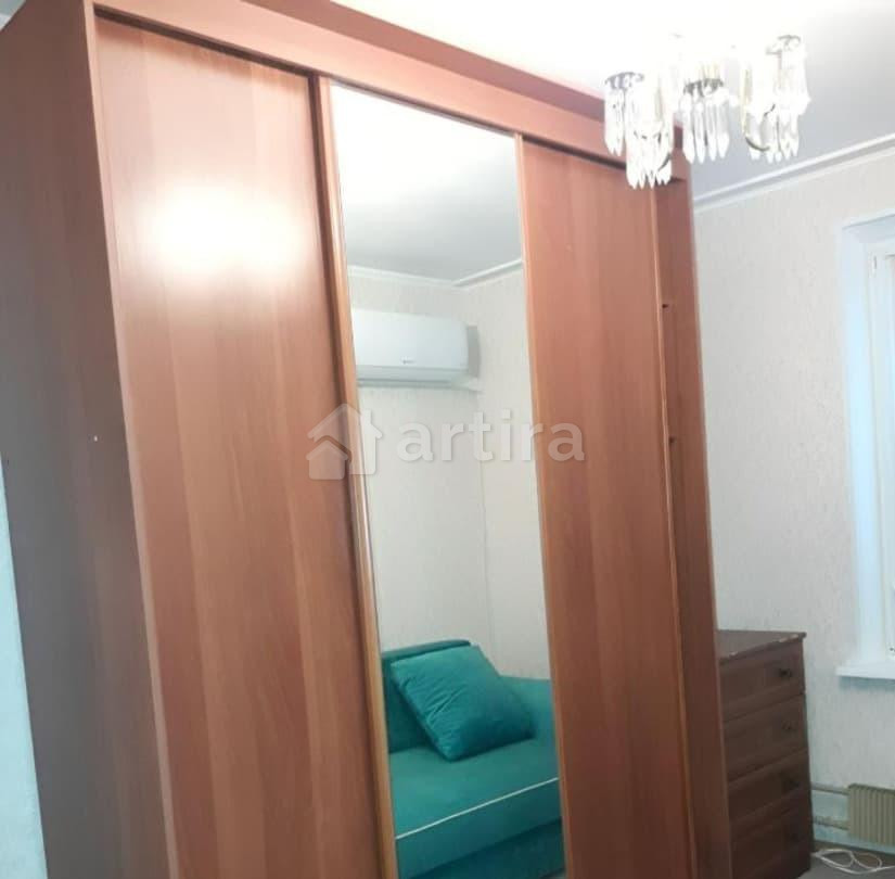 Комната, 18 м2, 4/9 эт. Москва - изображение 1