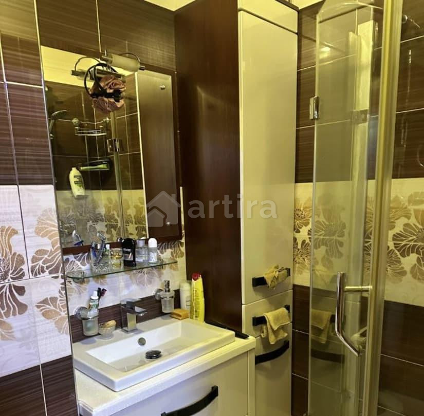 Комната, 42 м2, 4/5 эт. Москва - изображение 2