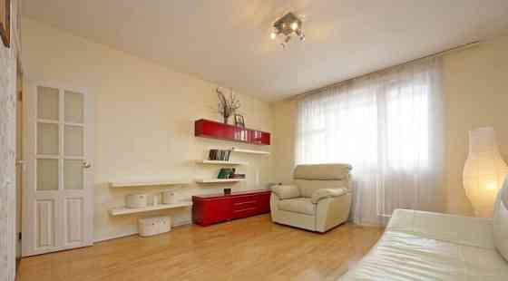 1-комн. квартира, 42 м2, 8/14 эт. Москва