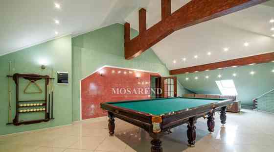 Коттедж, 1000 м2 Ступино